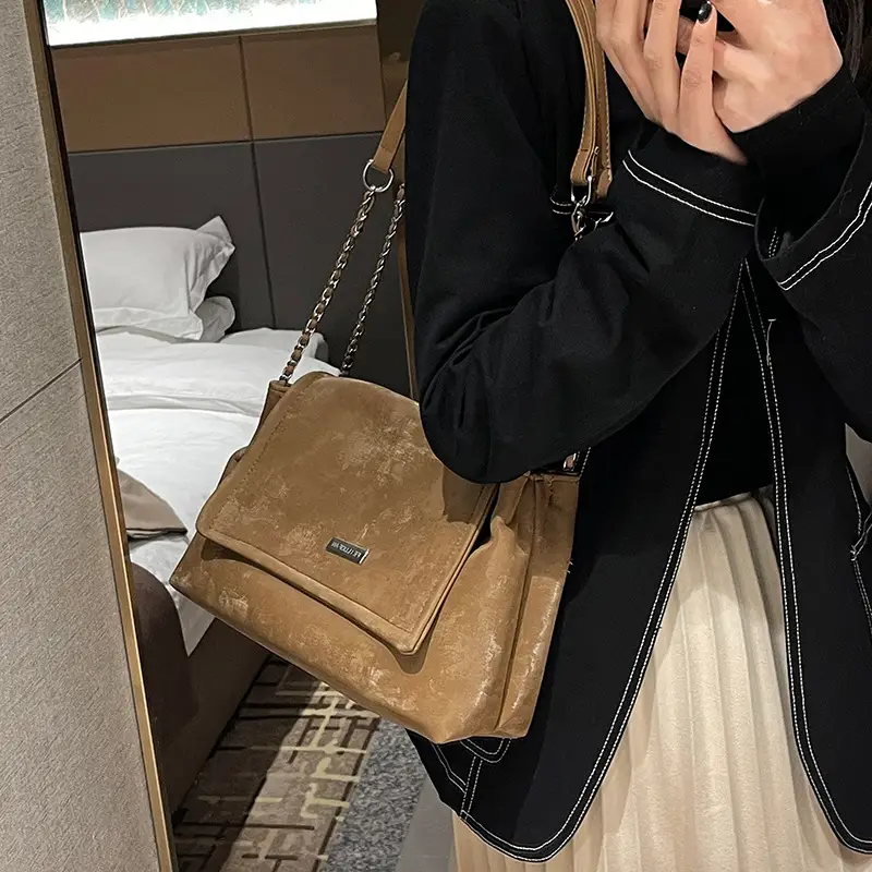 Black Matte Chain Shoulder Tote Bag for Women - Image 3