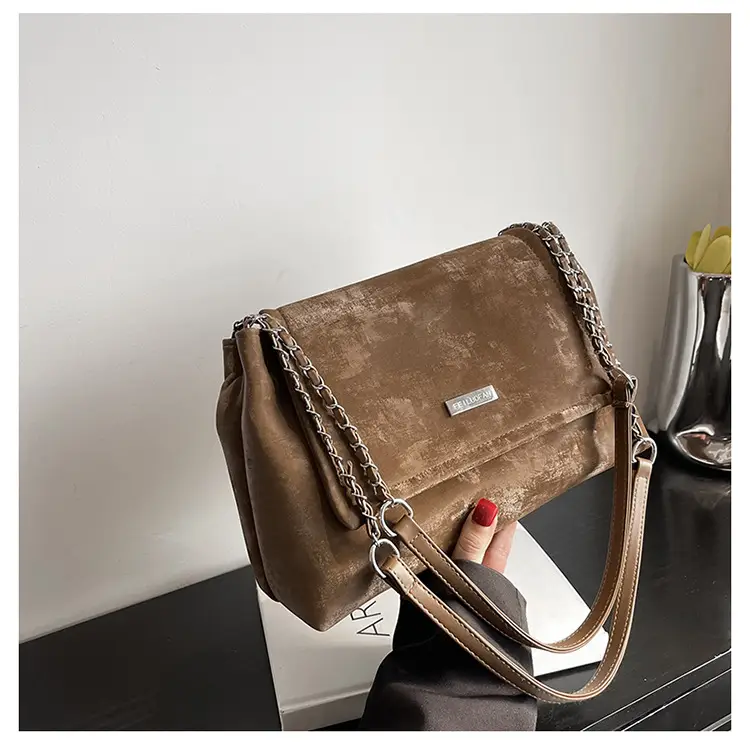 Black Matte Chain Shoulder Tote Bag for Women — feature 21