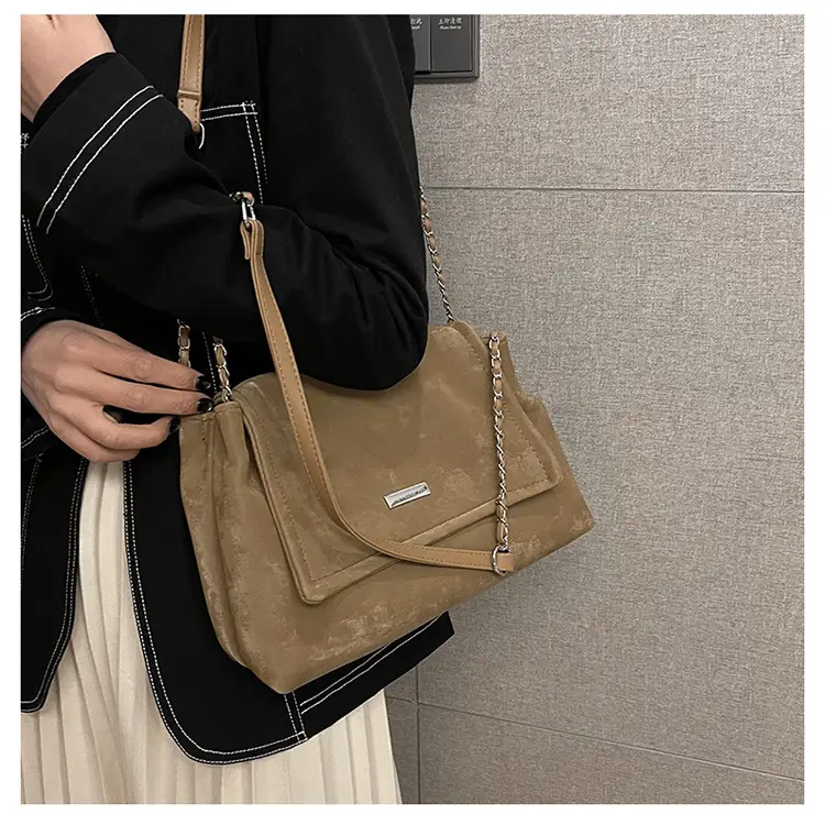 Black Matte Chain Shoulder Tote Bag for Women — feature 29