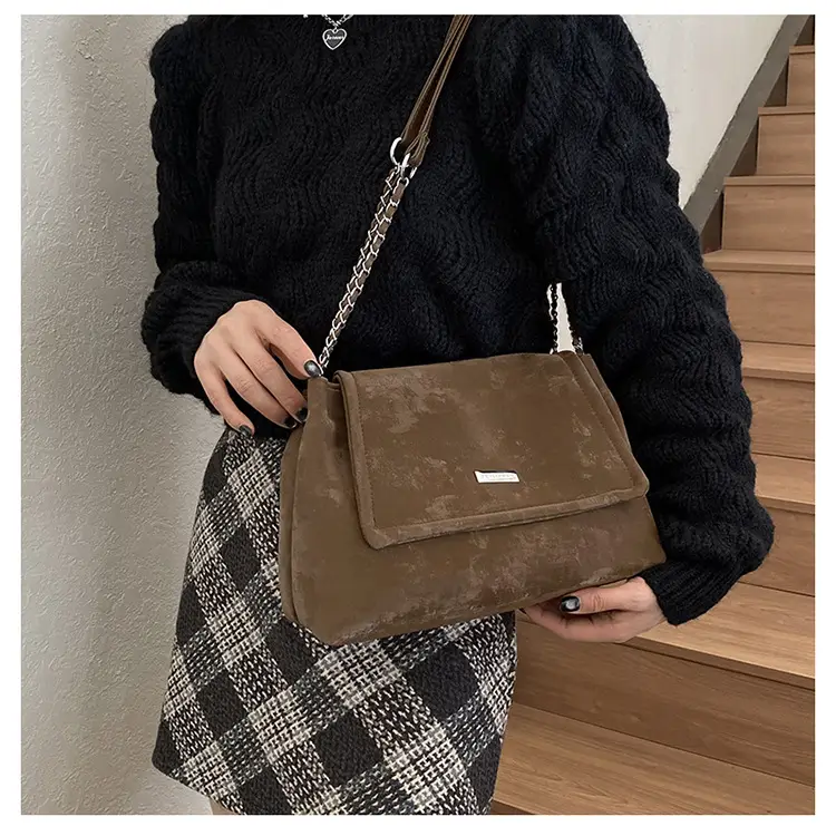 Black Matte Chain Shoulder Tote Bag for Women — feature 32