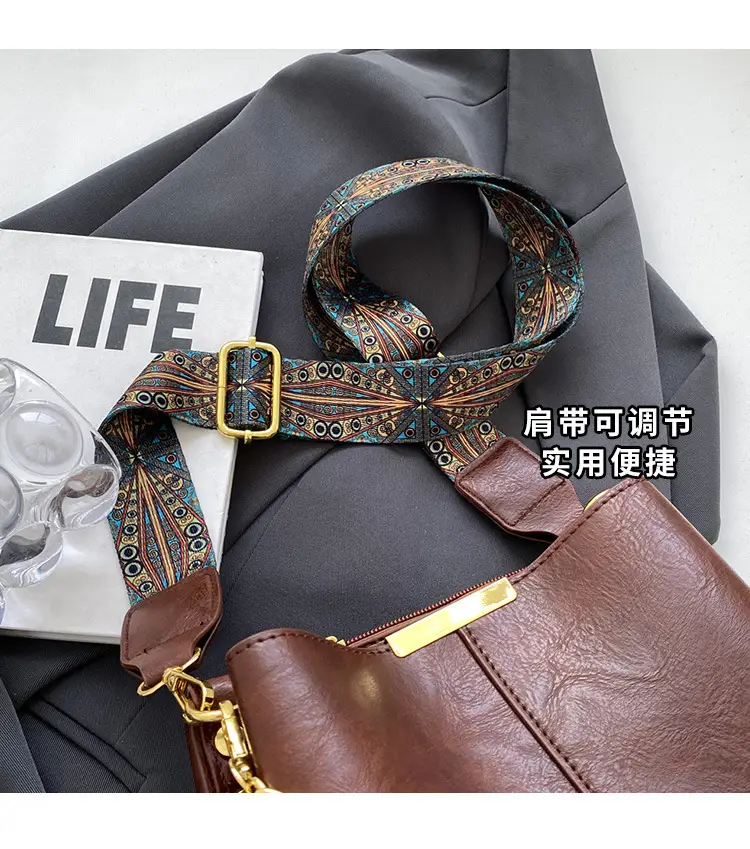 Retro Green Shoulder Bag for Women 2023 Spring — feature 3