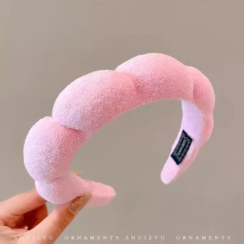 White Cloud Hair Hoop for Women High Cranial Top Wide Side Wash Face Pressure Hair Hoop - Image 4