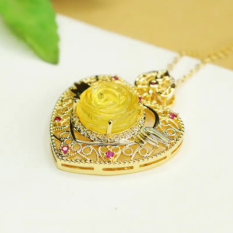 Aiyu Gold Pendant Necklace for Women Heart Design — feature 9
