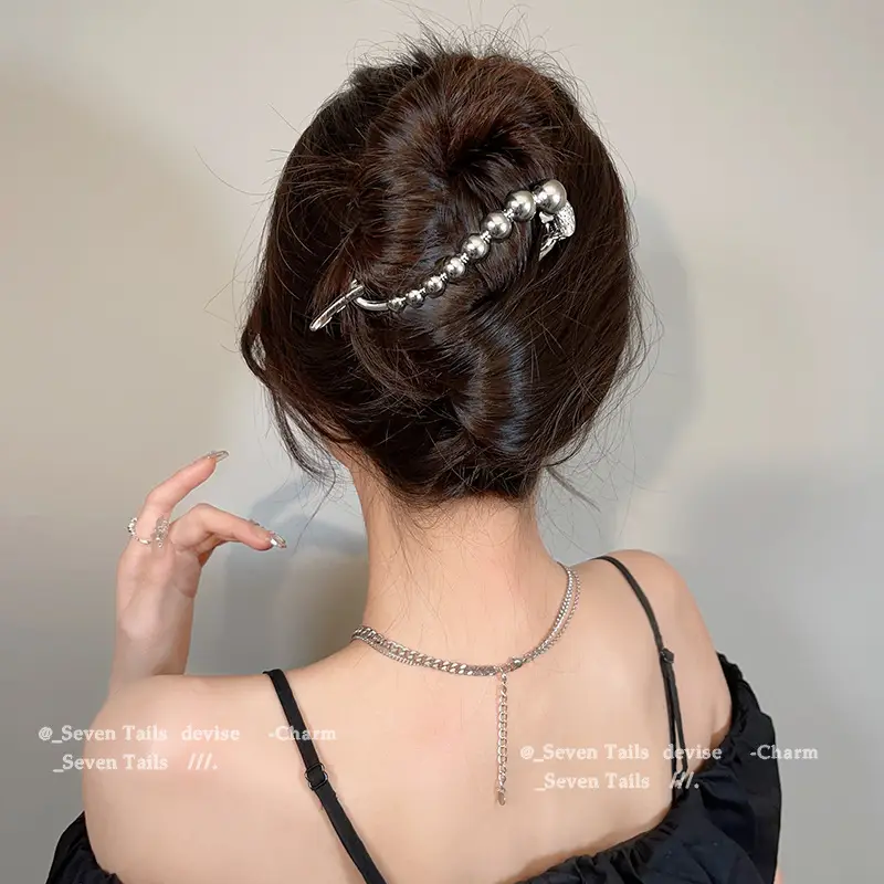 2024 Celebrity Gold Braided Hair Clip Buckle - Image 11