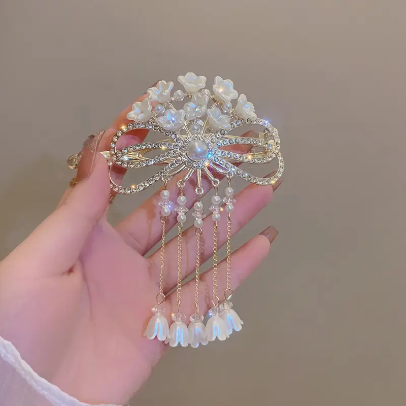 2024 Celebrity Gold Braided Hair Clip Buckle - Image 19