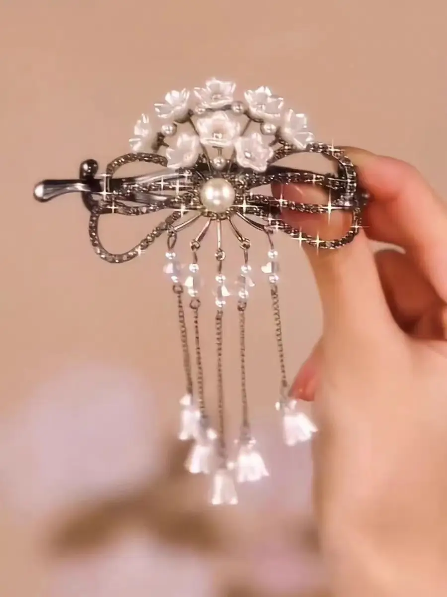 2024 Celebrity Gold Braided Hair Clip Buckle - Image 20