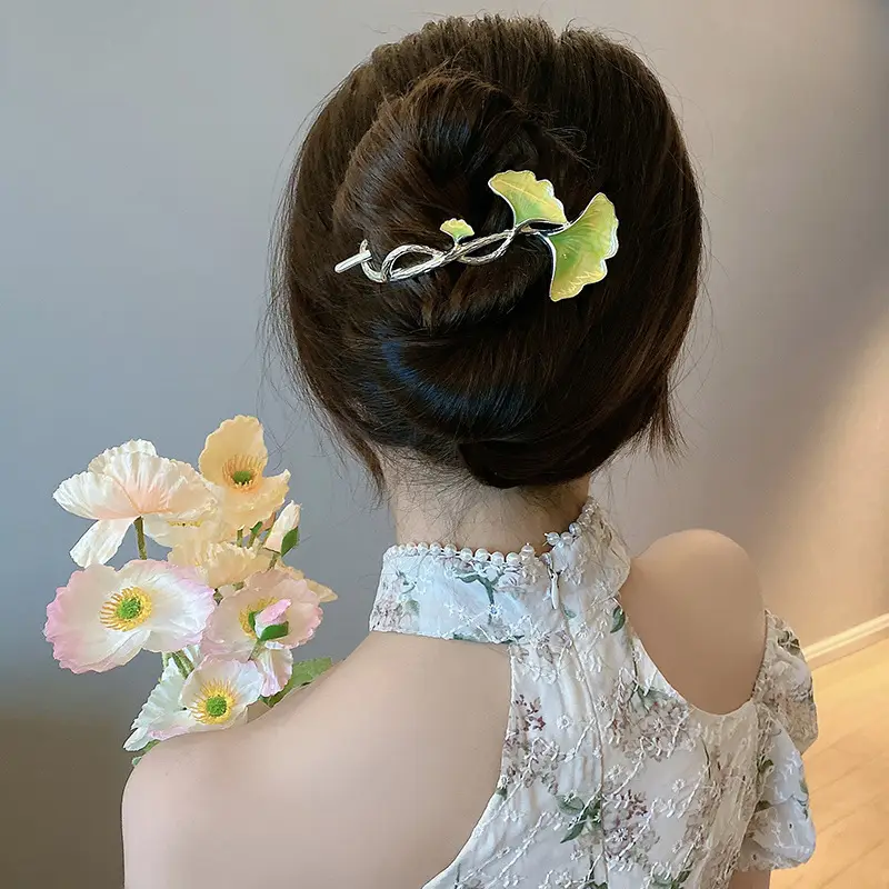 2024 Celebrity Gold Braided Hair Clip Buckle - Image 22