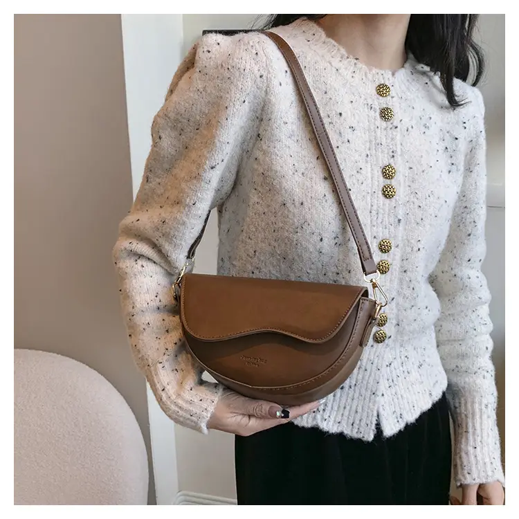Black Textured Crossbody Bag for Women Winter Casual — feature 11
