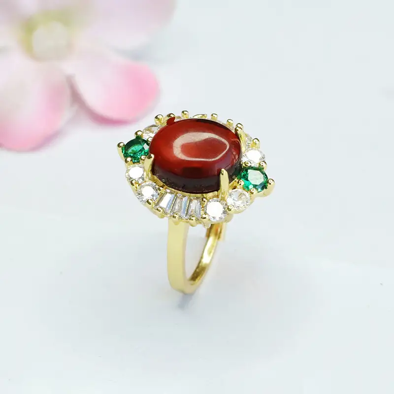 Guan Yu Natural Amber Claw Setting Ring for Women - Image 5