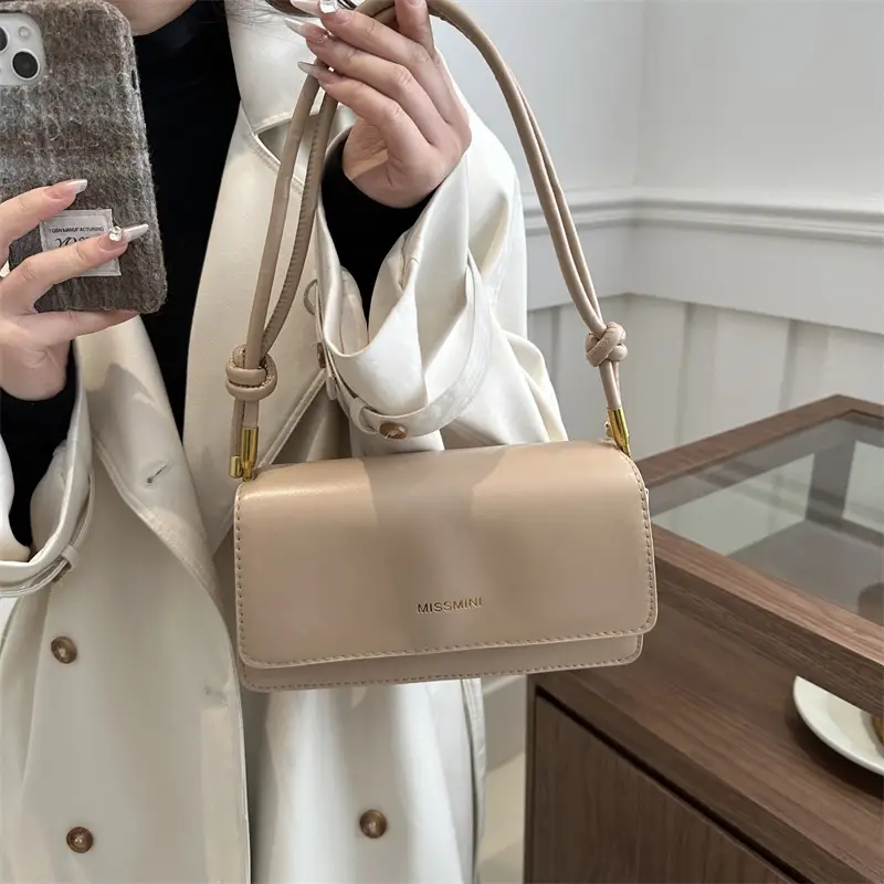 2024 Winter Niche Shoulder Messenger Bag Beige - Image 6