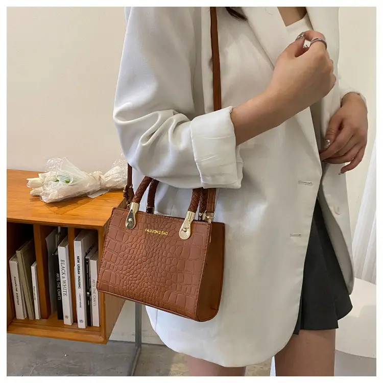 Women's Light Pink Quilted Shoulder Bag 2024 — feature 9