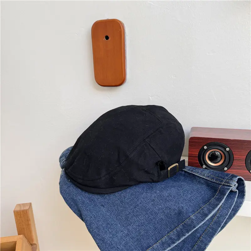 Peaked Cap Men Women Street Casual Artistic Retro