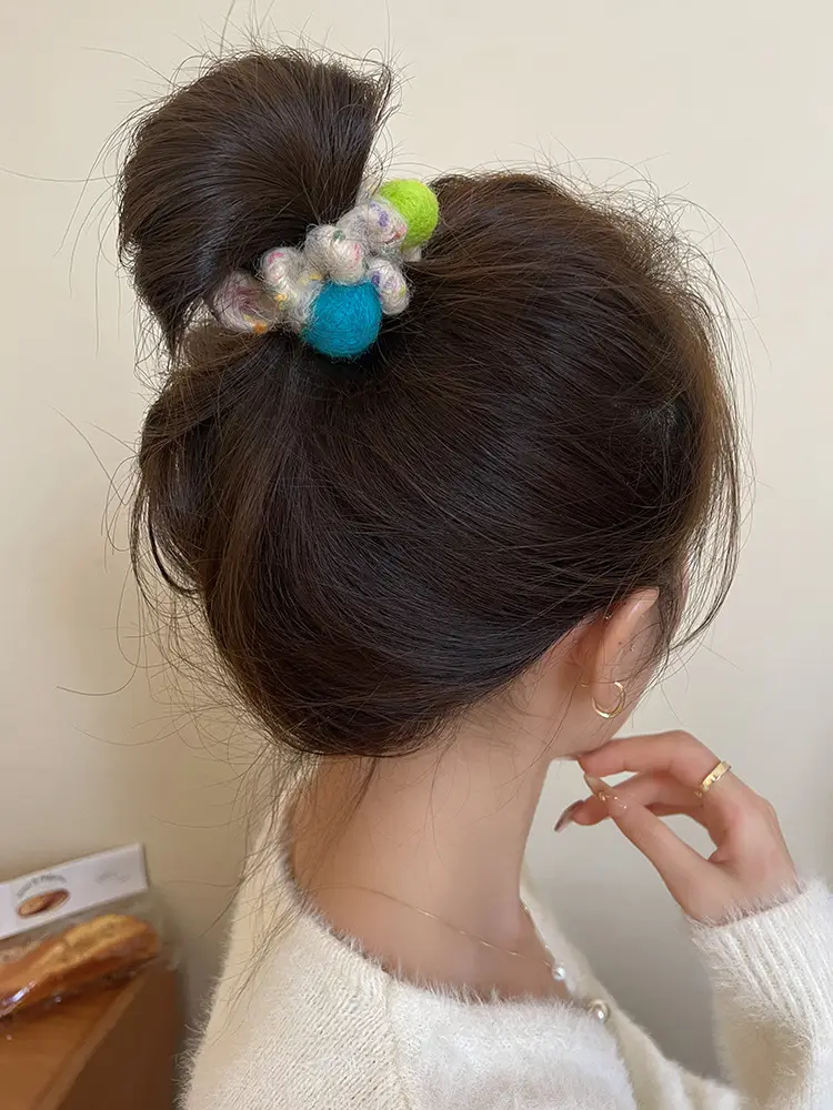 Rainbow Wool Phone Ring Hair Band for Women — feature 7