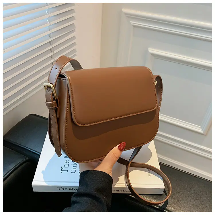 Women's Brown Crossbody Bag Retro Saddle Design — feature 11