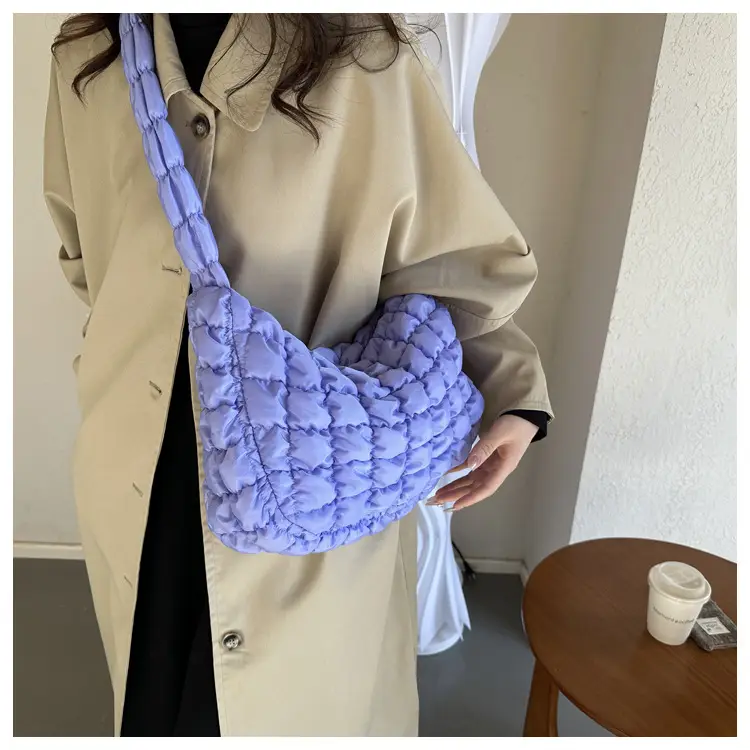 Black Pleated Bubble Shoulder Bag for Women — feature 11