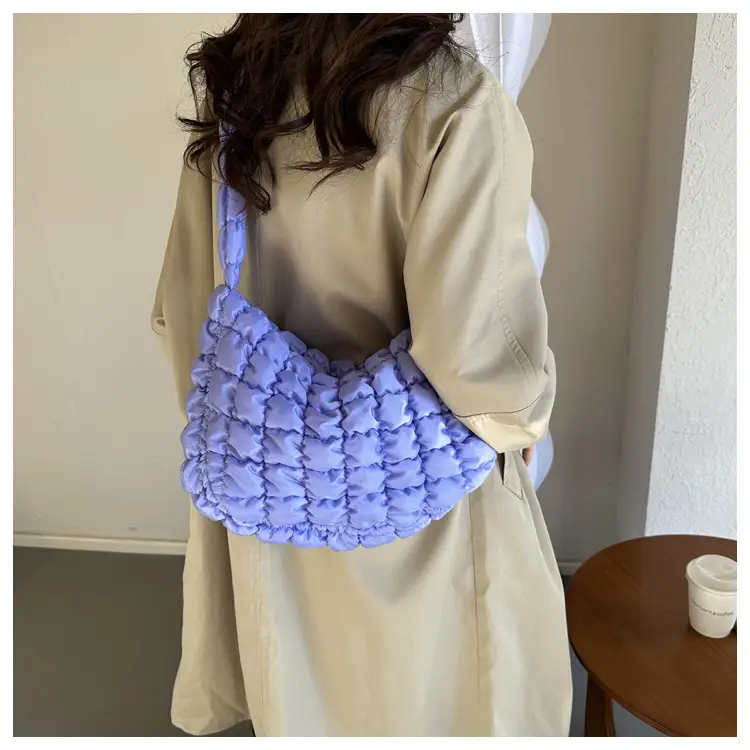 Black Pleated Bubble Shoulder Bag for Women — feature 12