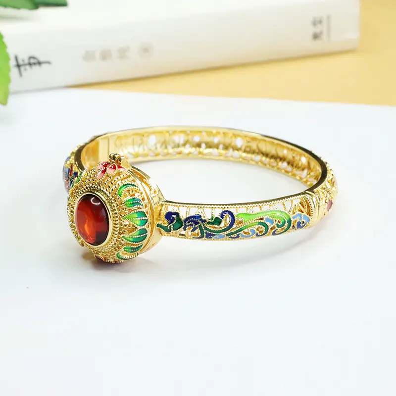 Amyrred Dragon Phoenix Amber Bracelet Gold — feature 10