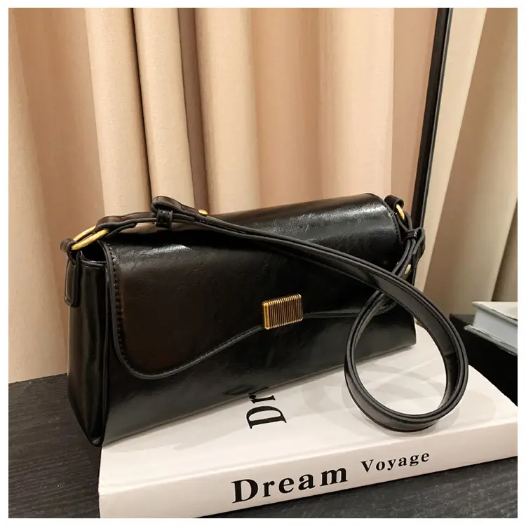 Women's Large Capacity Brown Leather Messenger Bag — feature 30