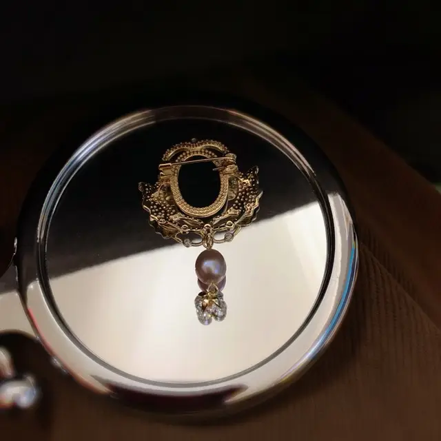 Old Time Pearl Brooch with Flower Design - Image 3