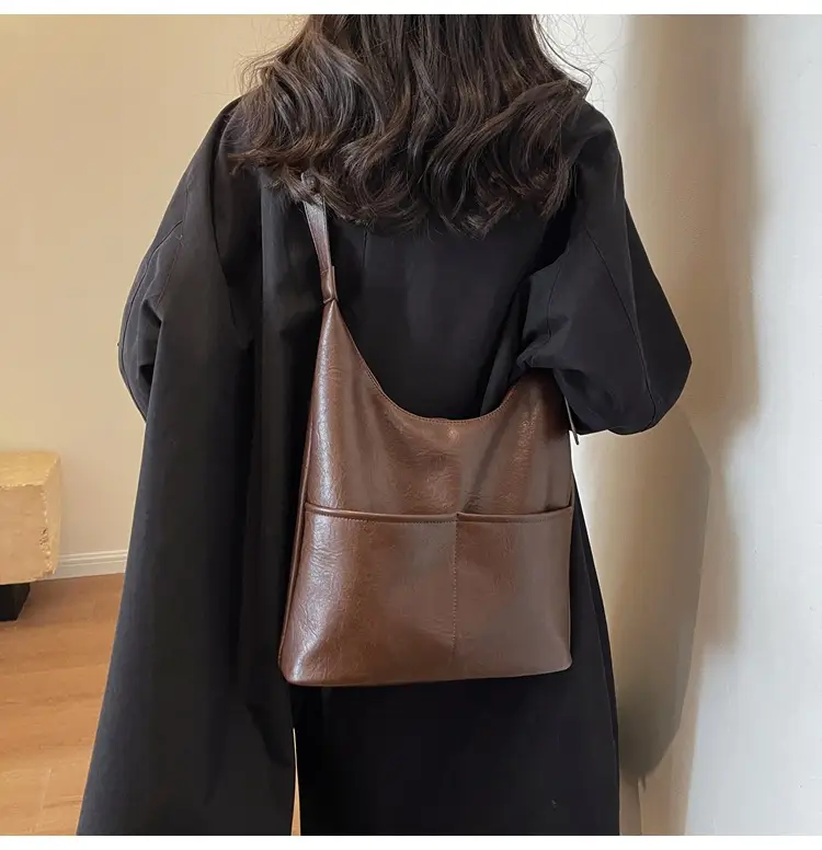 Large Capacity Soft Leather Shoulder Bag Brown 2023 — feature 17