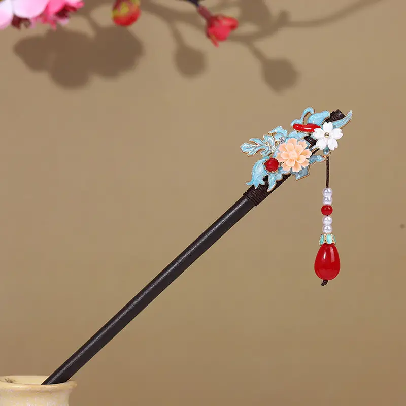 Elegant Ebony Hairpin Tassel for Women - Image 6