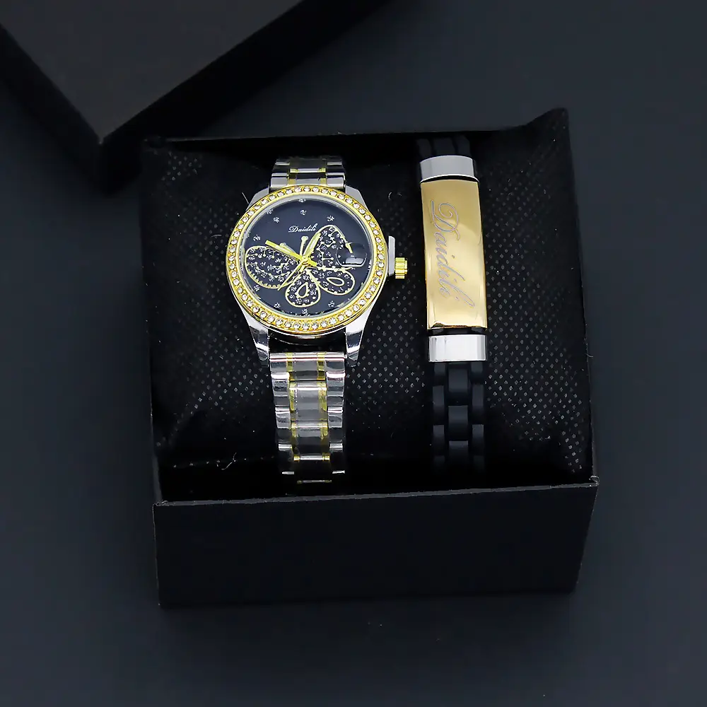 Women's Butterfly Design Quartz Watch Gold Bracelet — feature 3