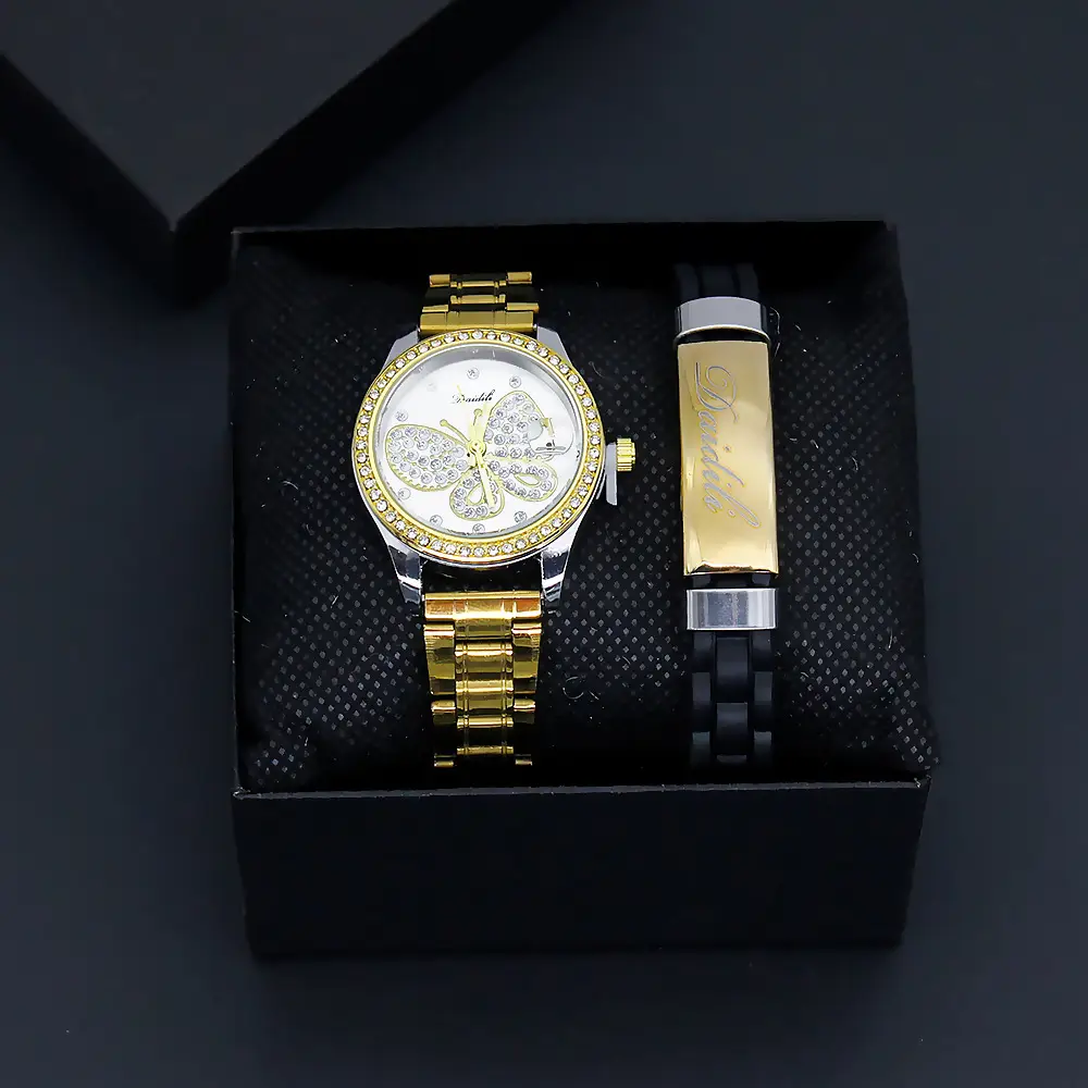 Women's Butterfly Design Quartz Watch Gold Bracelet — feature 6
