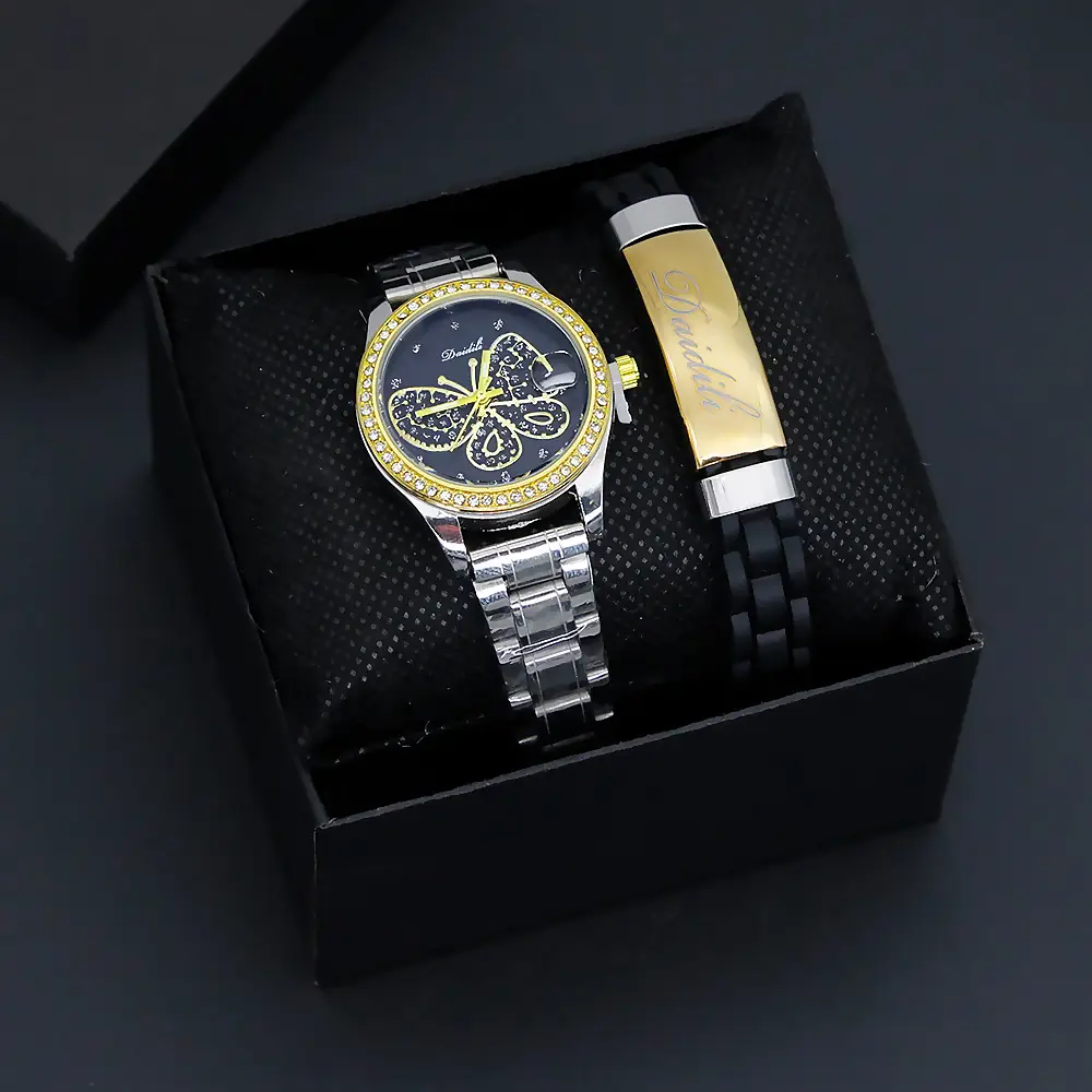Women's Butterfly Design Quartz Watch Gold Bracelet — feature 8