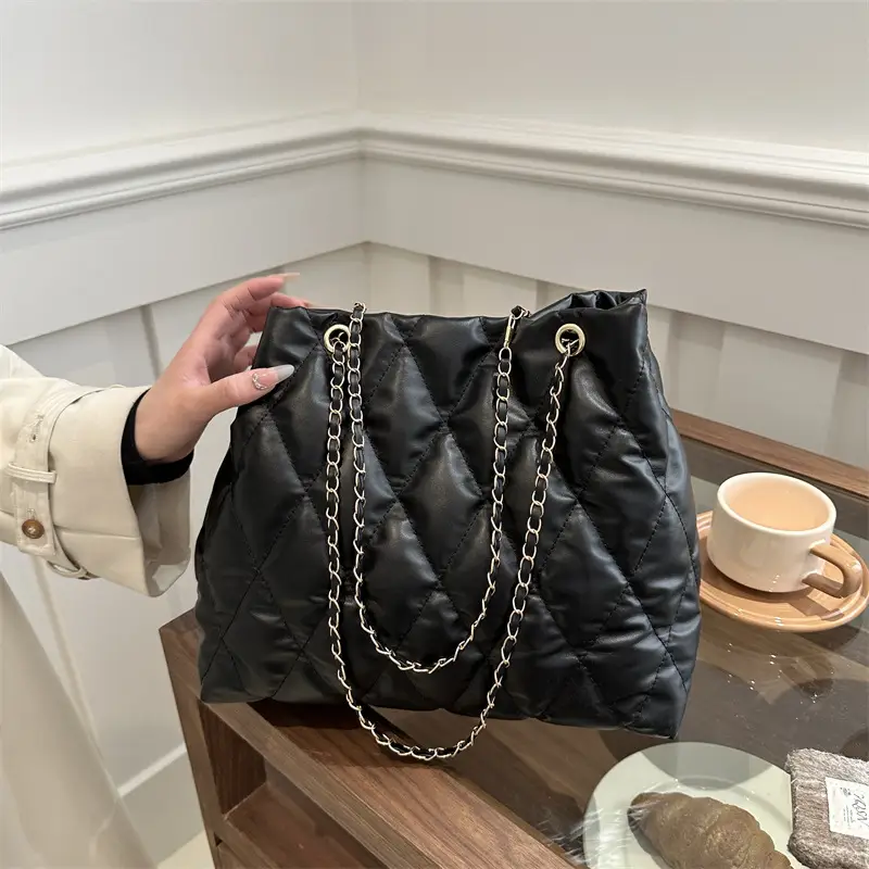 Brown Rhombic Quilted Shoulder Bag for Women - Image 6