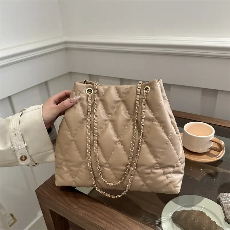 Brown Rhombic Quilted Shoulder Bag for Women - Image 7