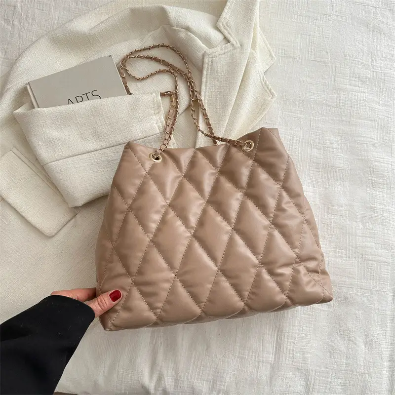 Brown Rhombic Quilted Shoulder Bag for Women - Image 3