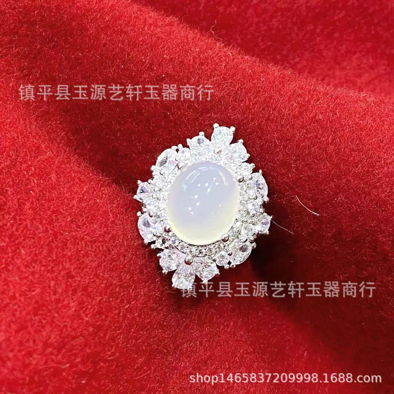 Brazilian Bingyang Green Chalcedony Pigeon Egg Ring with Full Diamond and Guofeng — feature 7