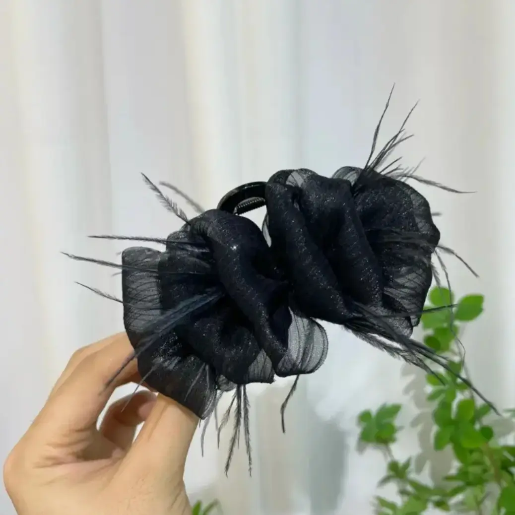 Sweet Feather Hairpin for Girls Winter Style — feature 11