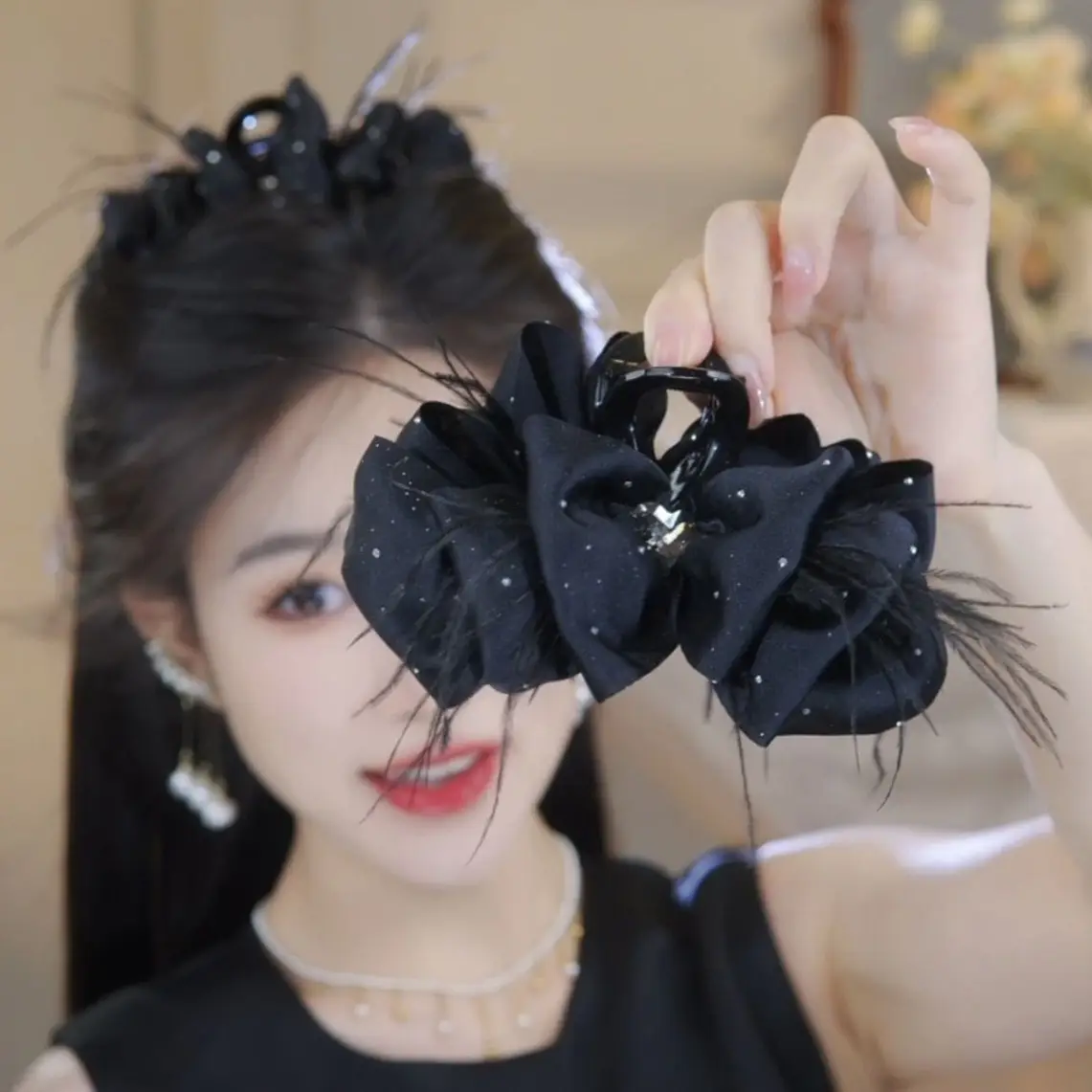 Sweet Feather Hairpin for Girls Winter Style