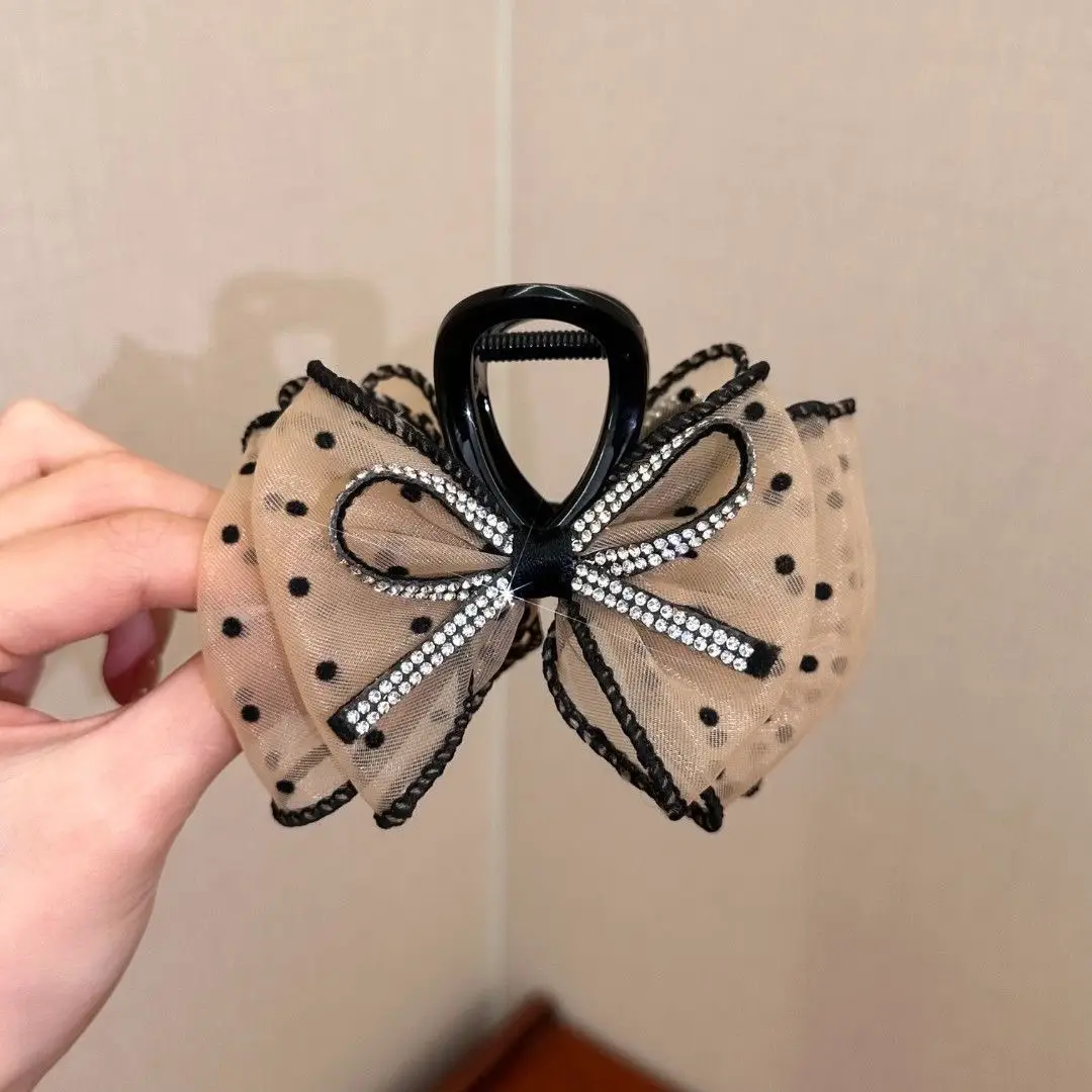 Sweet Feather Hairpin for Girls Winter Style