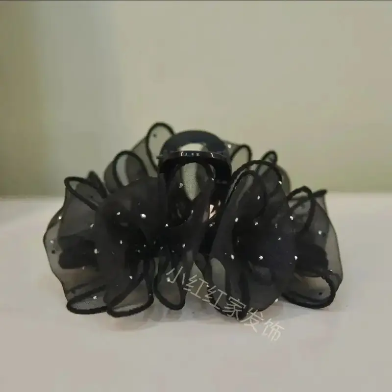Sweet Feather Hairpin for Girls Winter Style