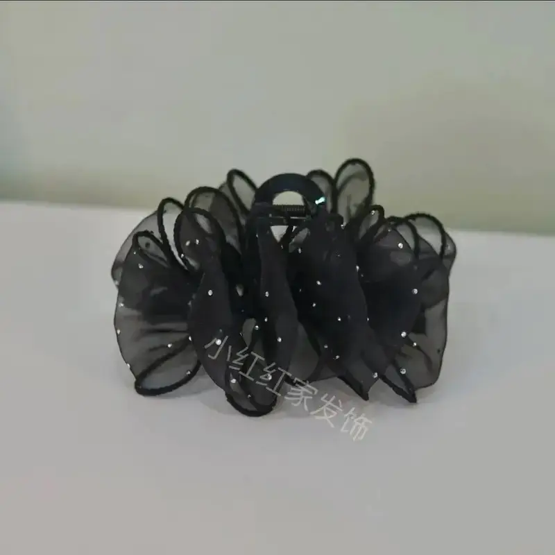 Sweet Feather Hairpin for Girls Winter Style