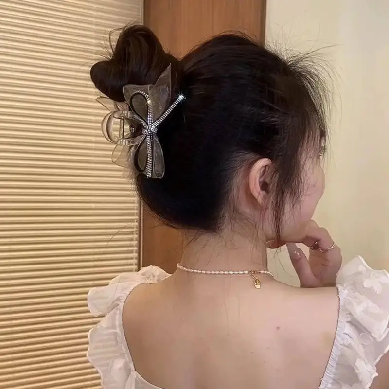 Sweet Feather Hairpin for Girls Winter Style