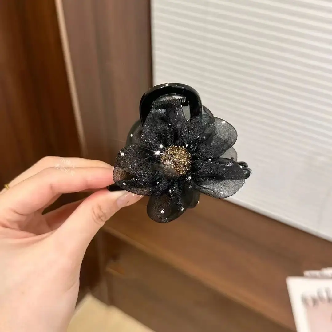 Sweet Feather Hairpin for Girls Winter Style