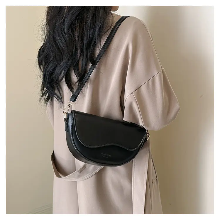 Black Leather Shoulder Bag 2023 Winter New Design — feature 27