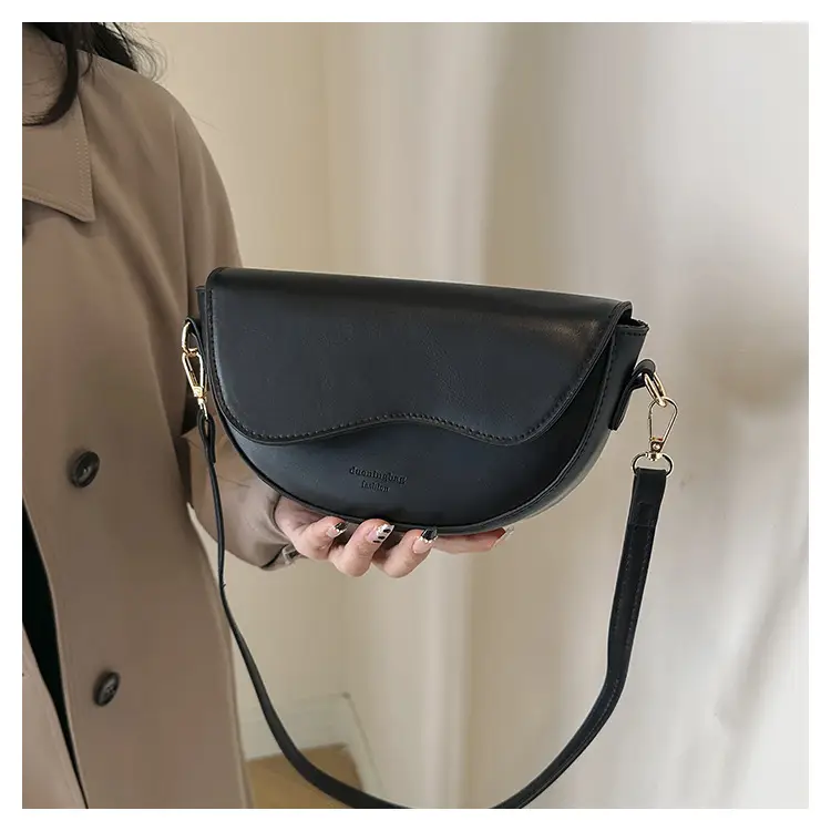 Black Leather Shoulder Bag 2023 Winter New Design — feature 33