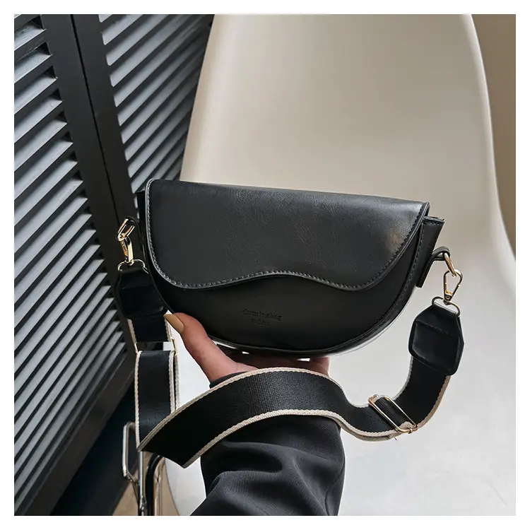 Black Leather Shoulder Bag 2023 Winter New Design — feature 40