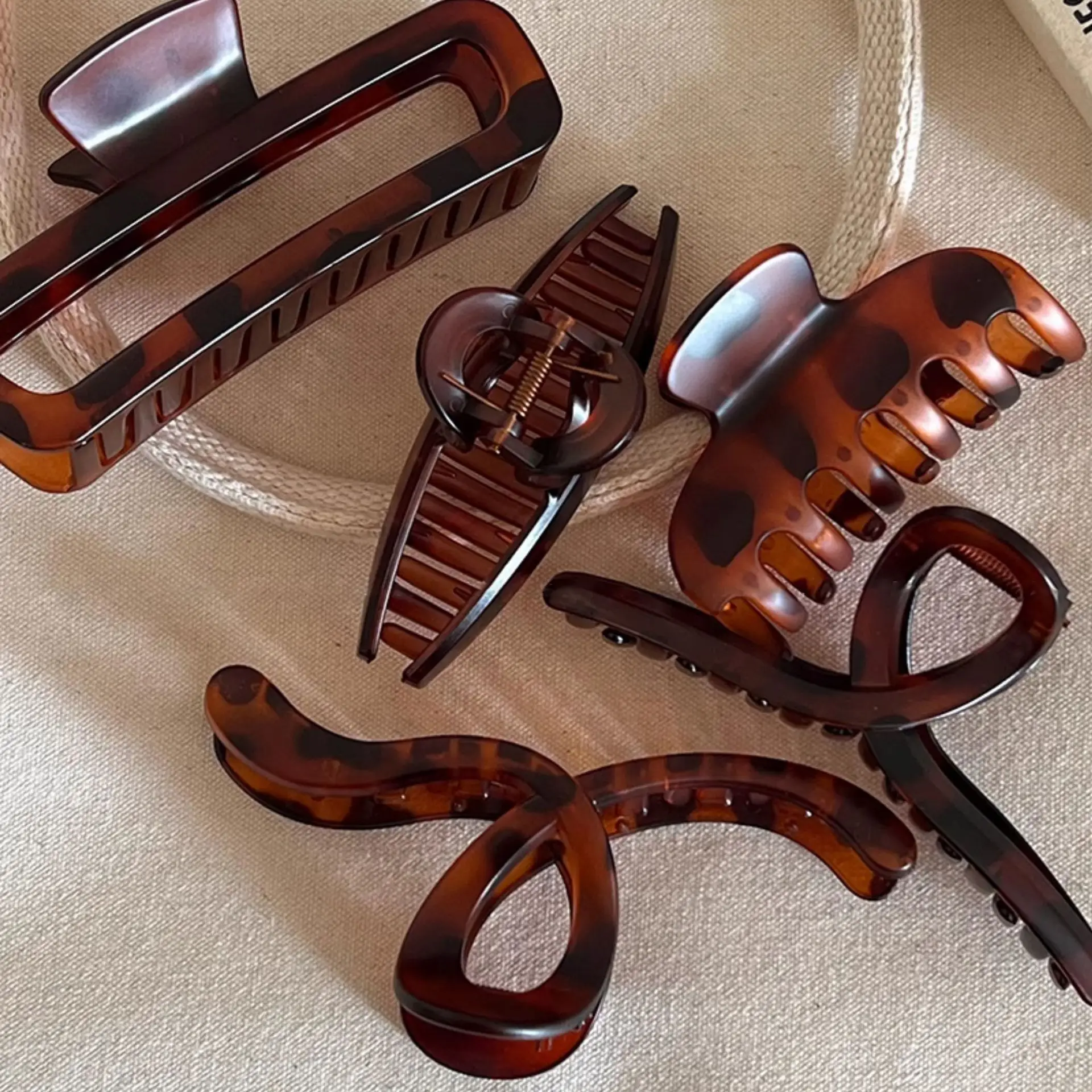 Autumn Winter Frosted Black Hair Clips for Women