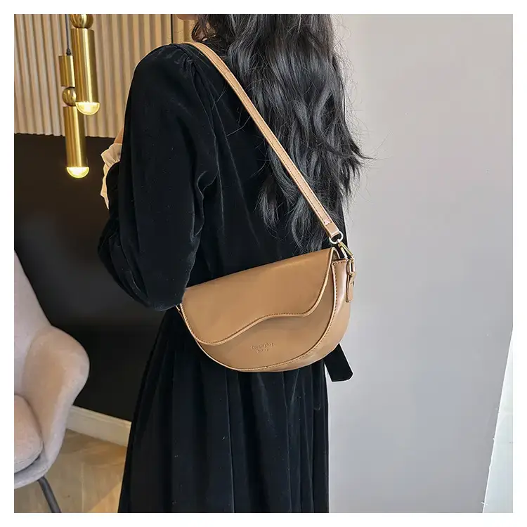 Women's Brown Leather Shoulder Bag 2024 Winter New - Image 7