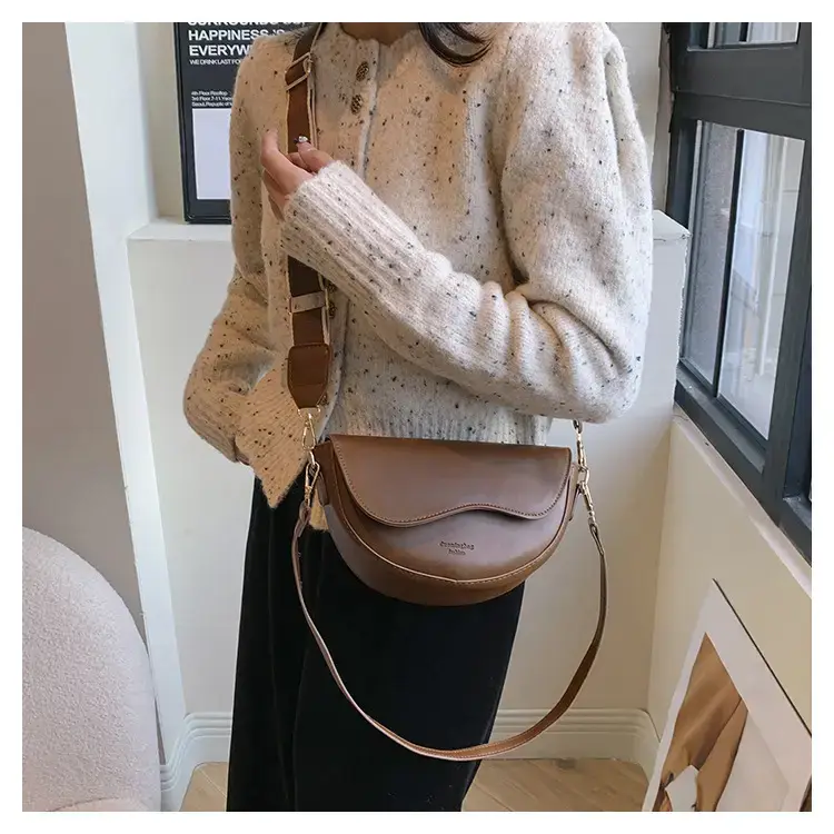Women's Brown Leather Shoulder Bag 2024 Winter New — feature 12