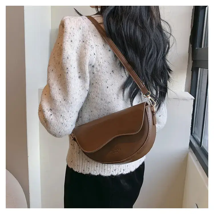 Women's Brown Leather Shoulder Bag 2024 Winter New — feature 16