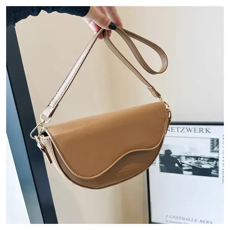 Women's Brown Leather Shoulder Bag 2024 Winter New — feature 35
