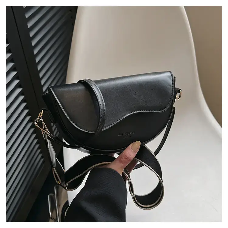 Women's Brown Leather Shoulder Bag 2024 Winter New — feature 39
