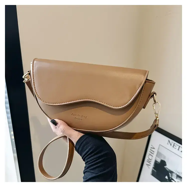 Women's Brown Leather Shoulder Bag 2024 Winter New - Image 2