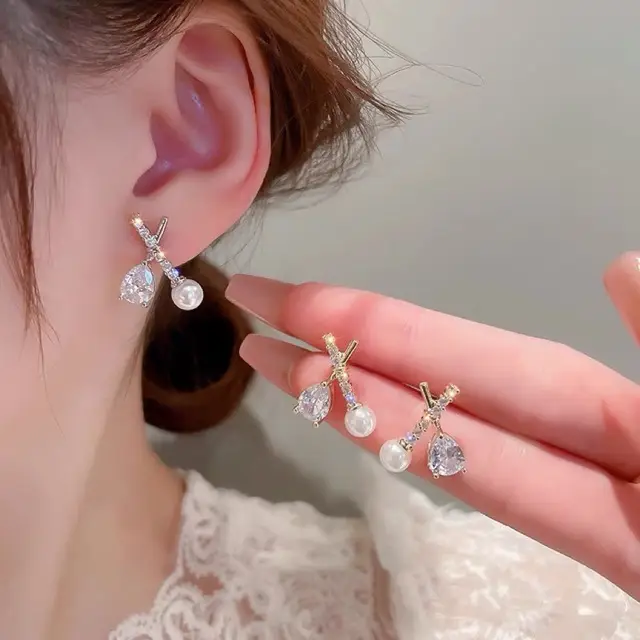 Water Drop Pearl Earrings Light Luxury 2024 - Image 5